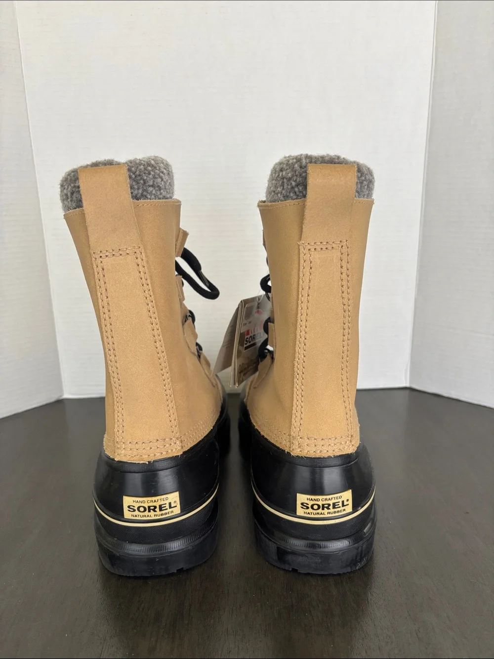 Sorel Caribu men’s 10 Black and Tan Waterproof Lace-Up Winter snow  Boots